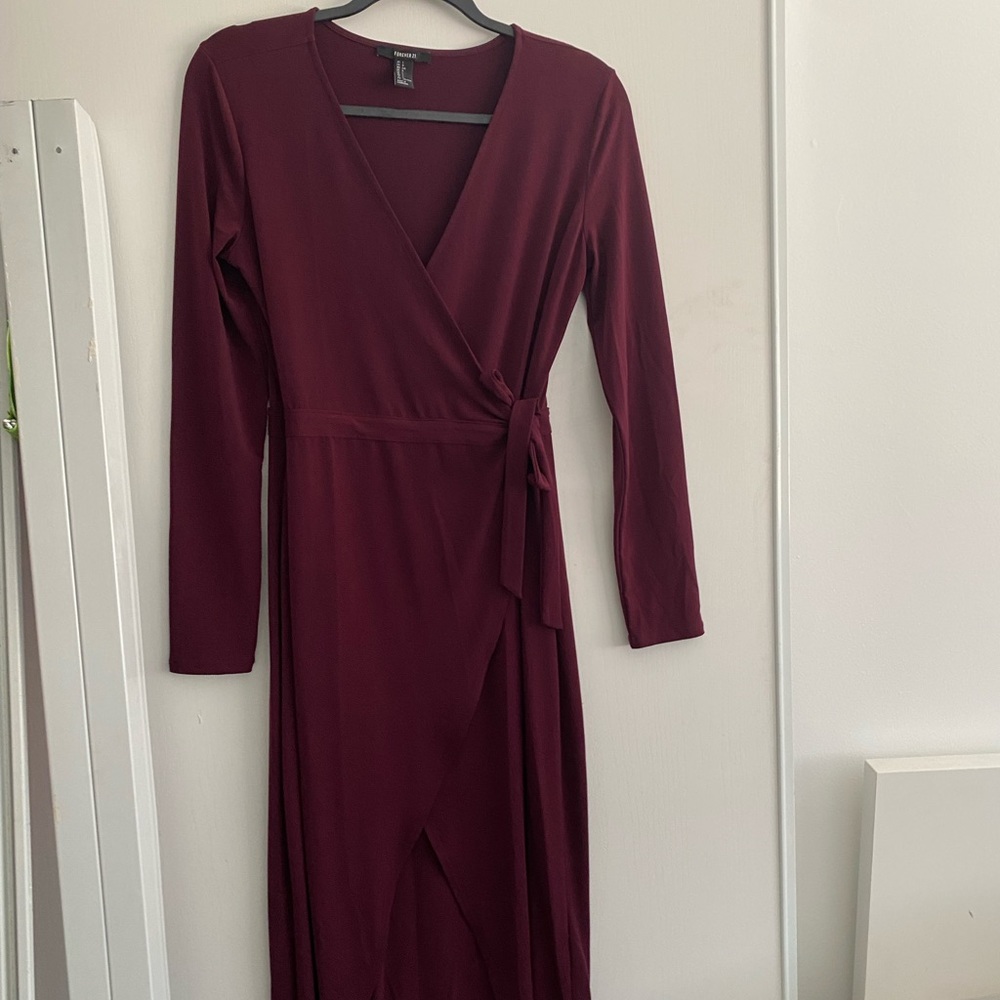 Maxi open slit burgundy dress size L long sleeve